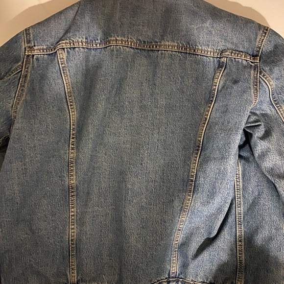 Levi’s Sherpa Jean Jackets - Picture 7 of 8